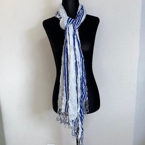 Blue & White Stripped Scarf❄️